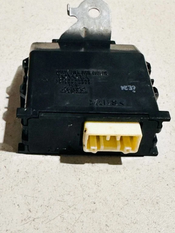 Door central lock control unit/module 8597048040