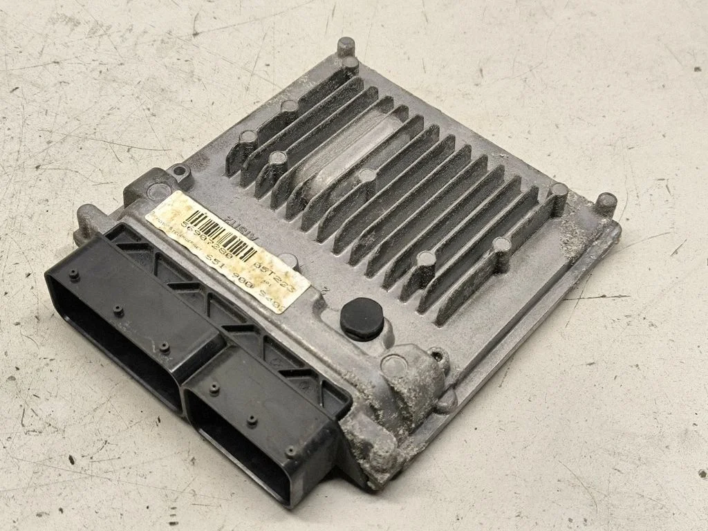 Dzinēja vadības bloks A6519009402