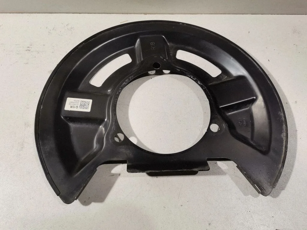 Rear brake disc plate dust cover 52706GI100