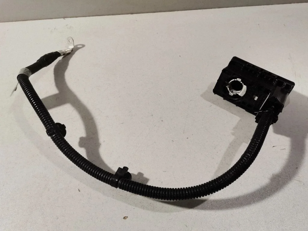 Positive cable (battery) 91850GI010