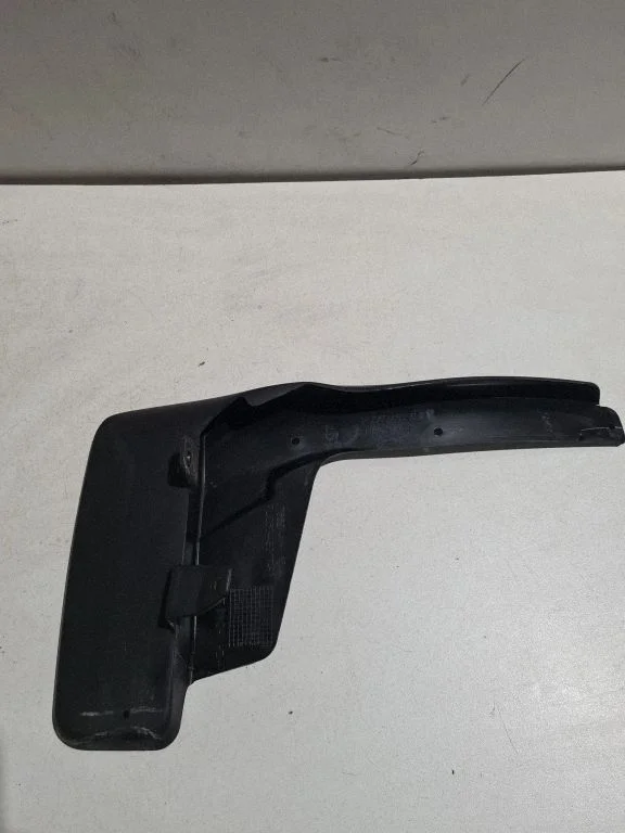 Front mudguard 76621YY110A