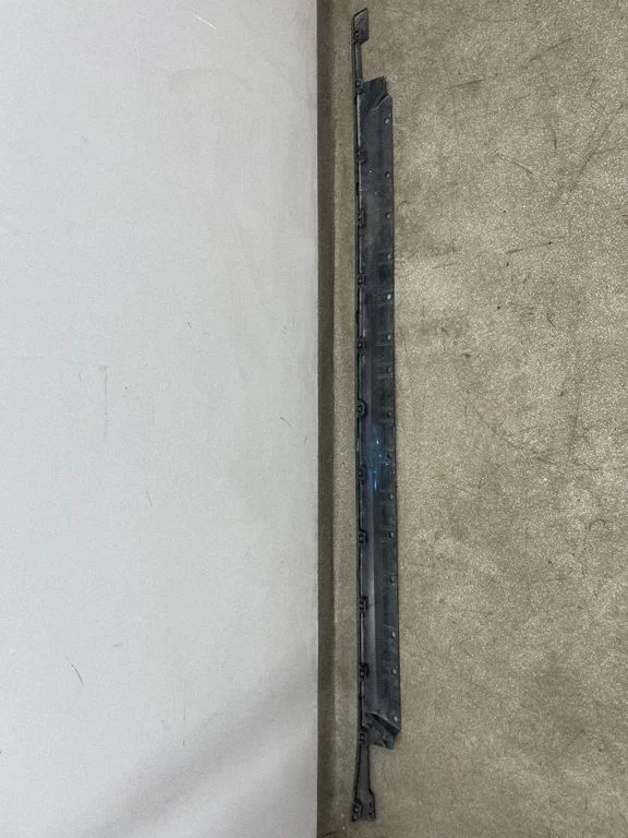 Sill 9850871