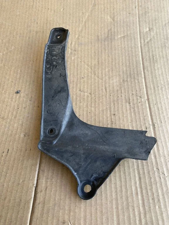 Front mudguard – Lexus RX 450H (2016-)