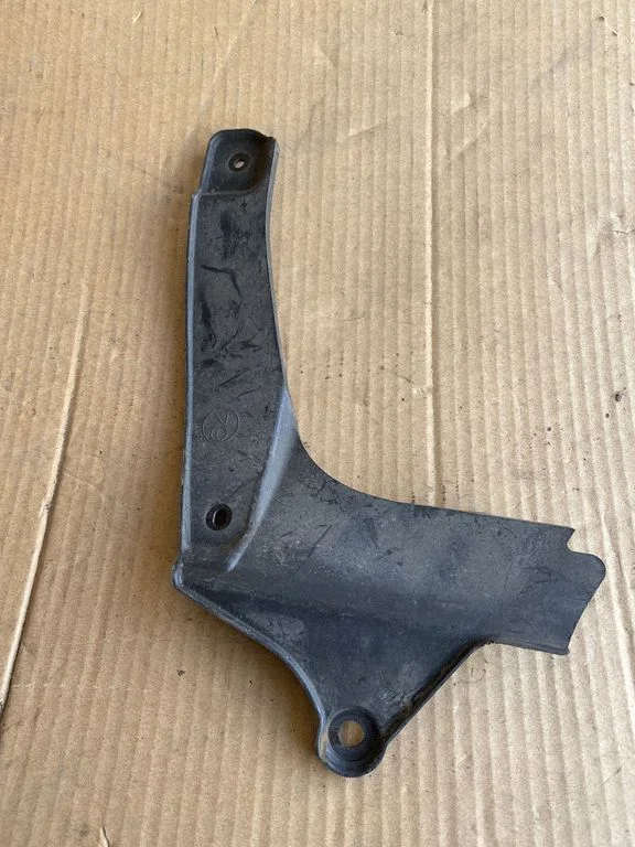 Front mudguard – Lexus RX 450H (2016-)