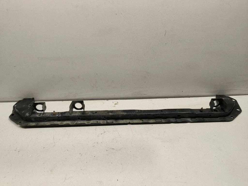 Radiator support slam panel bracket – front