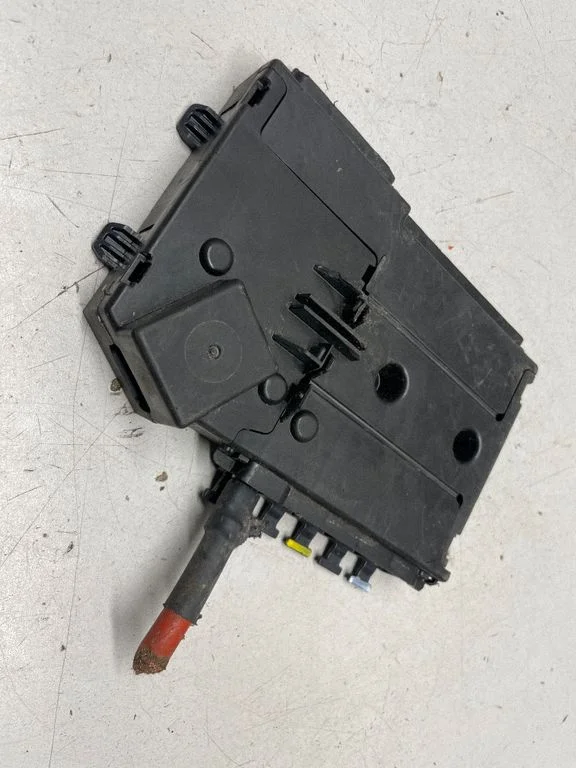 Fuse box set A2135406100