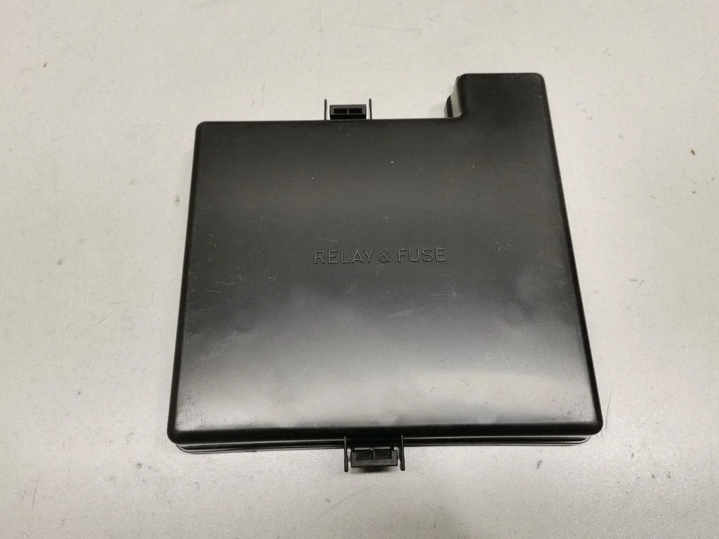 Fuse box cover 8266248640