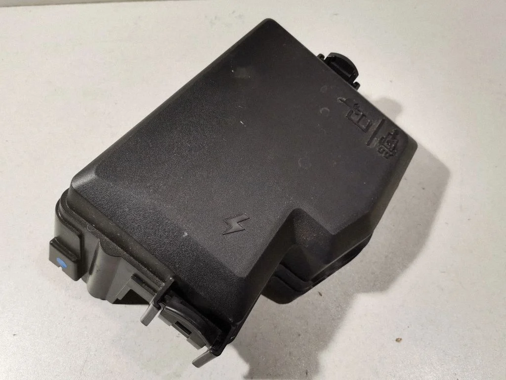 Fuse box cover 91956CV140