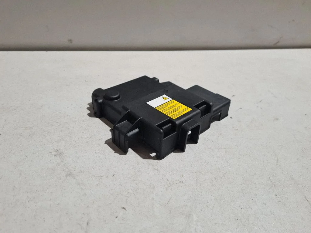 Battery box tray cover/lid