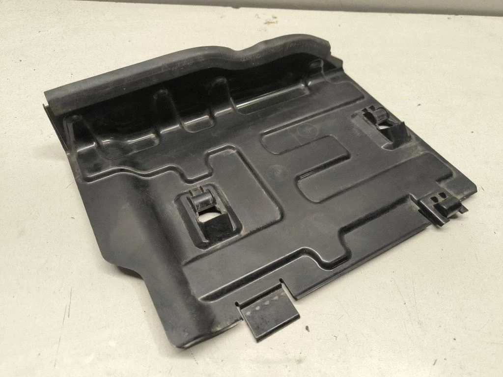 Kita variklio skyriaus detalė