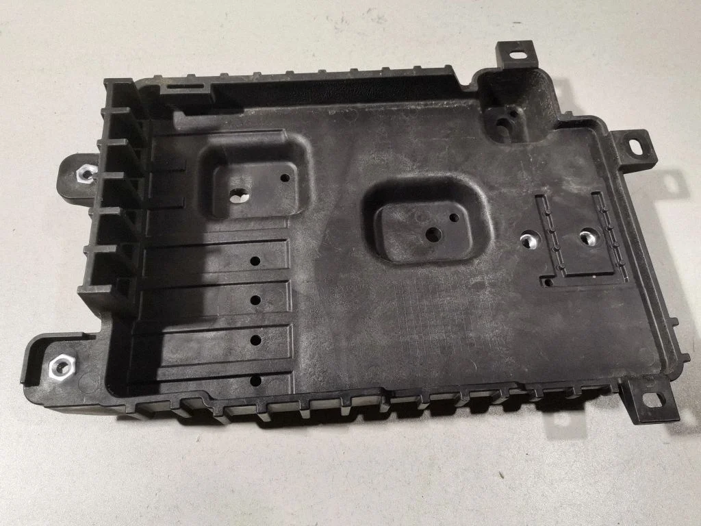 Battery tray 37150GI000