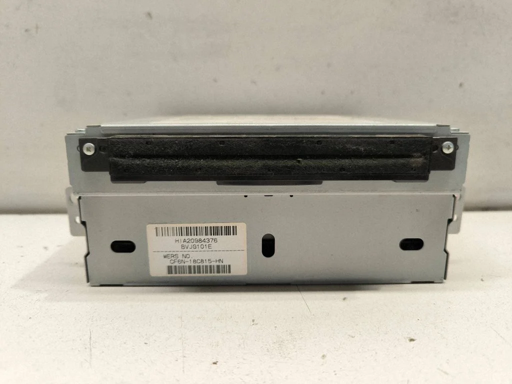 Radio, odtwarzacz CD/DVD, nawigacja CF6N18C815HN