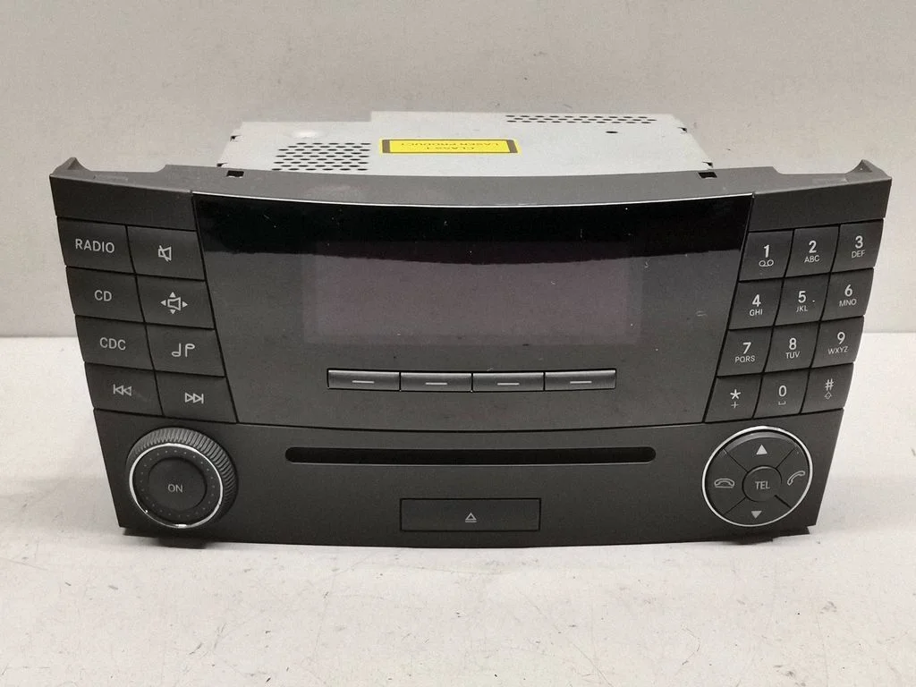 Radio/CD/DVD/GPS head unit – Mercedes-Benz E-Class W211 (2002-2009)