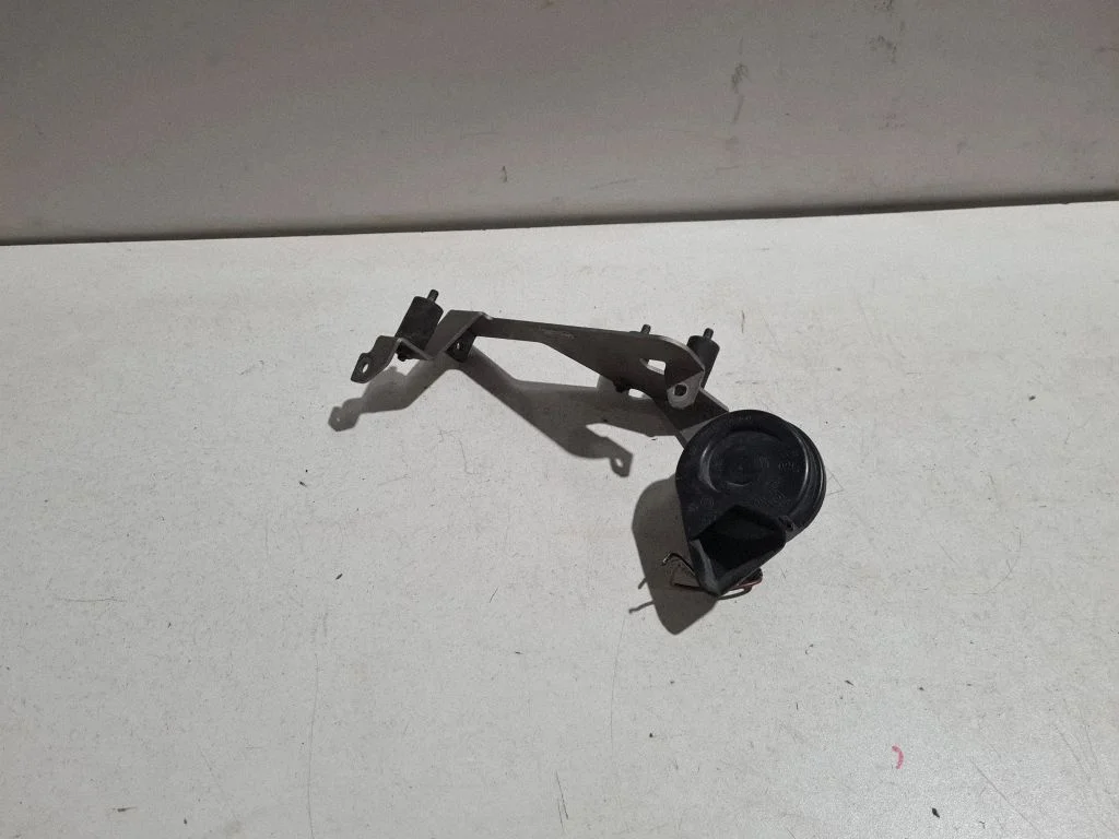 Horn signal A1562300640