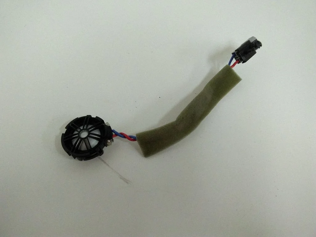 Tagaklaasi riiuli kõlar(id) BJ3218808AC