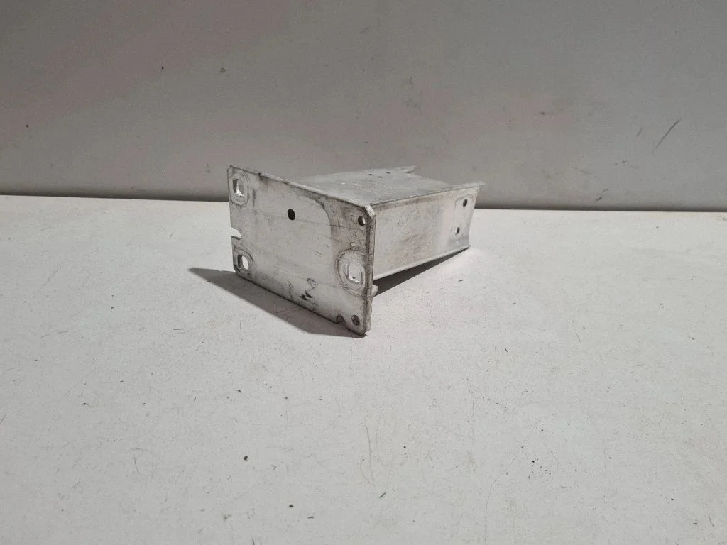 Front bumper shock/impact absorber 8R0807133A