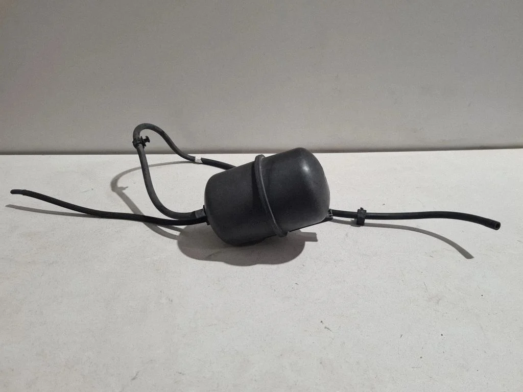 Vacuum air tank C705