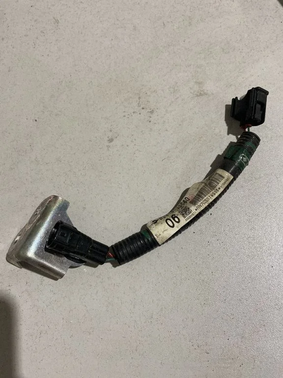 Detonation knock sensor – Mitsubishi Outlander (2013-2021)