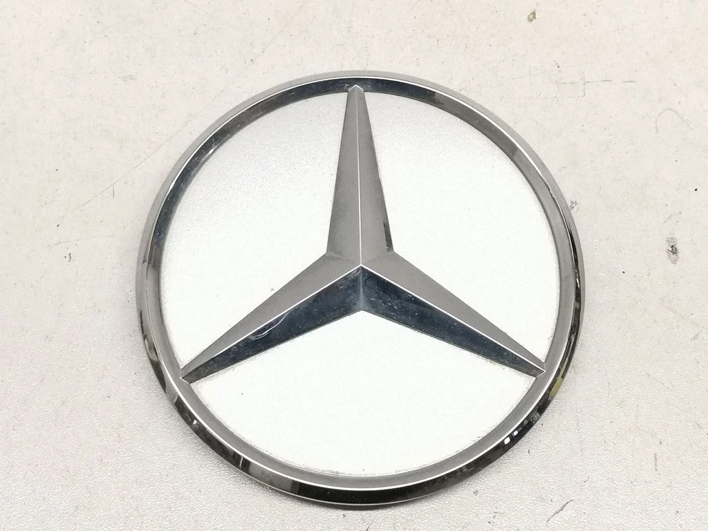 Tailgate trim A2058100018