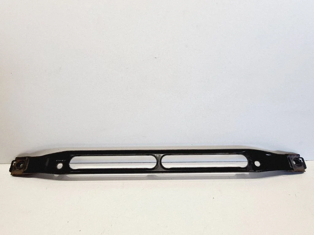 Bottom radiator support slam panel – Volvo XC60 (2014-2016)