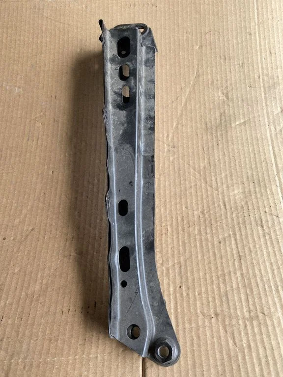 Side radiator support slam panel