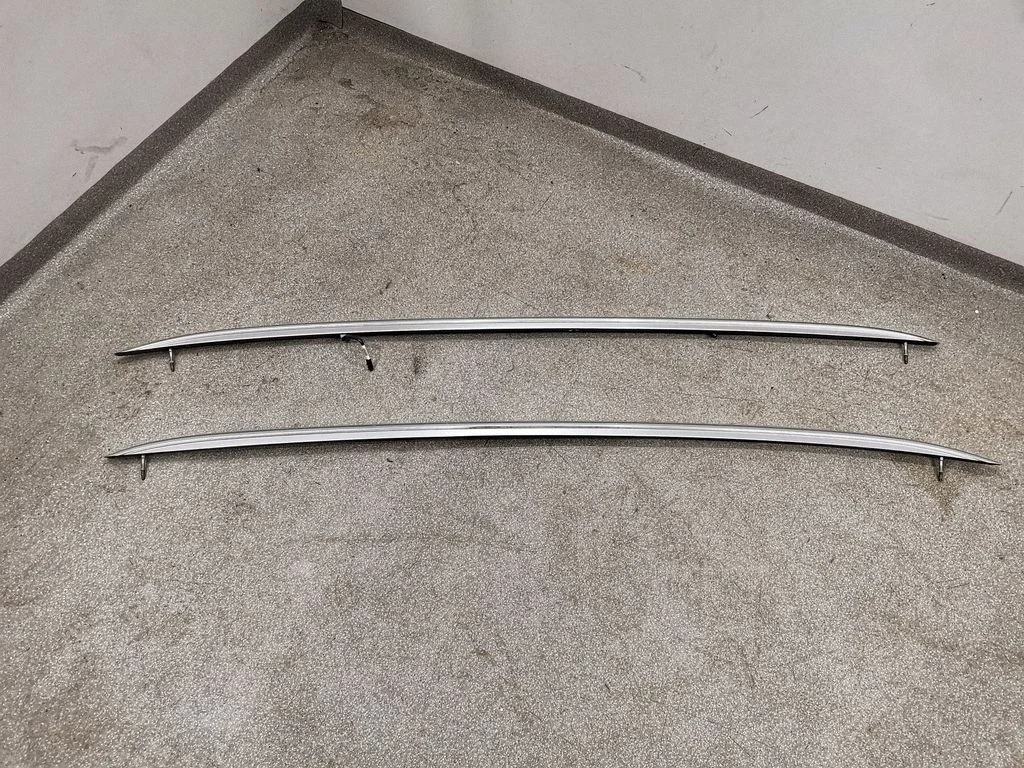 Roof bar rail 8R0860022J