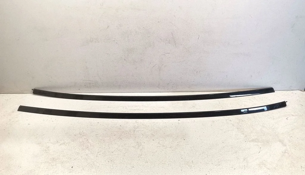 Roof trim bar molding cover GX63517C78AA