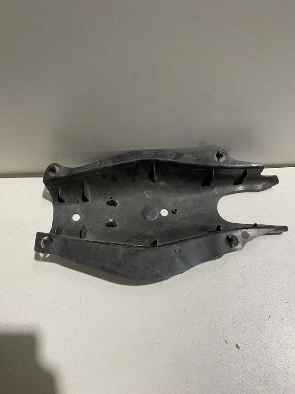 Other rear suspension part – Mercedes-Benz C-Class W205 (2014-2021)