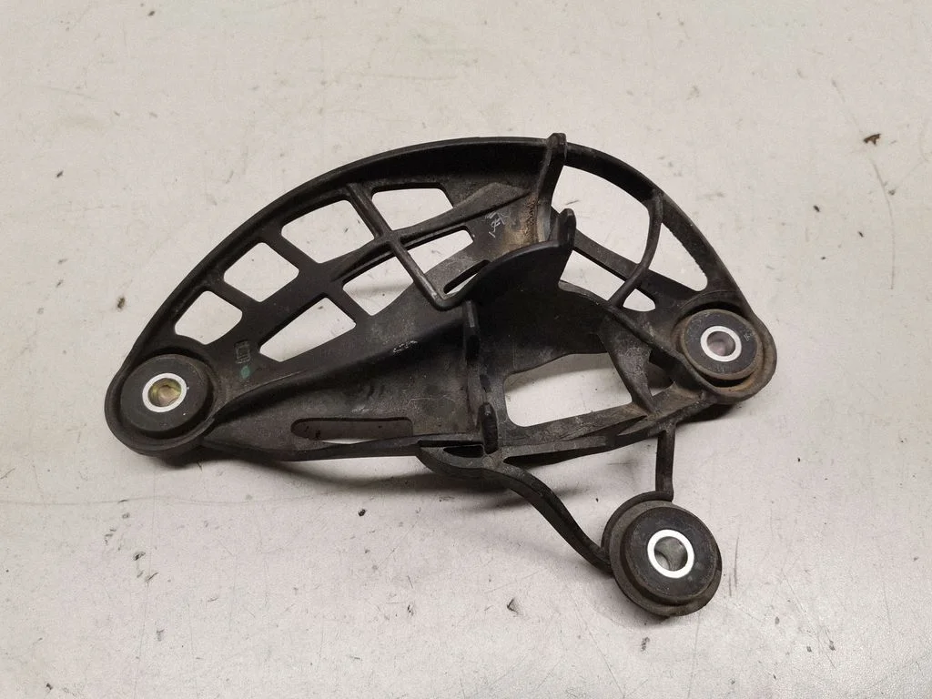Gear shift cable bracket – Opel Insignia A (2008-2017)