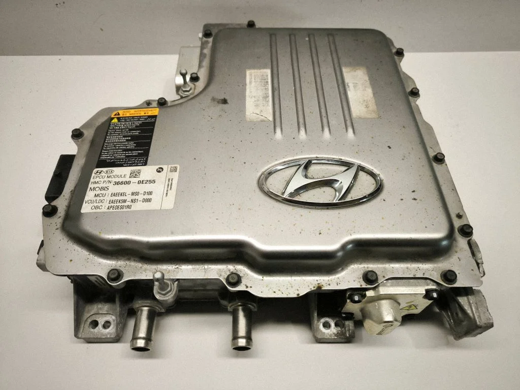 Voltage converter inverter – Hyundai Ioniq (2016-)
