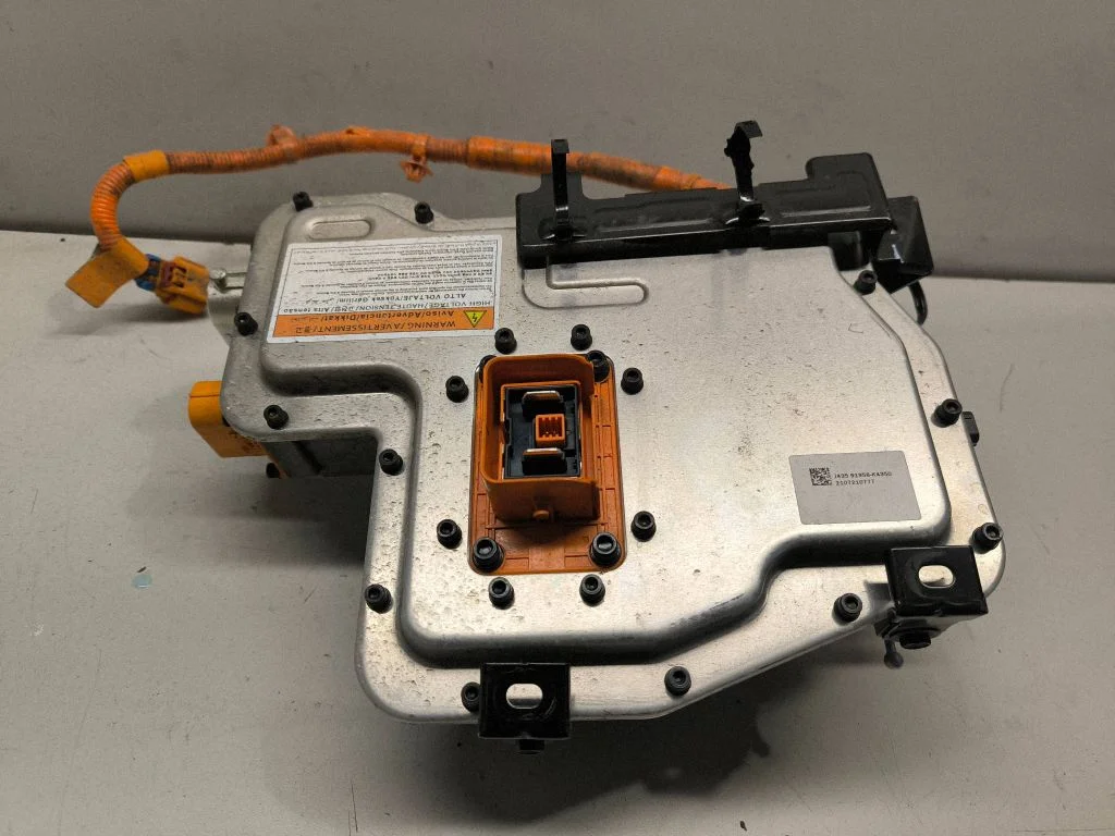 Voltage converter inverter – Hyundai Kona I (2017-2023)