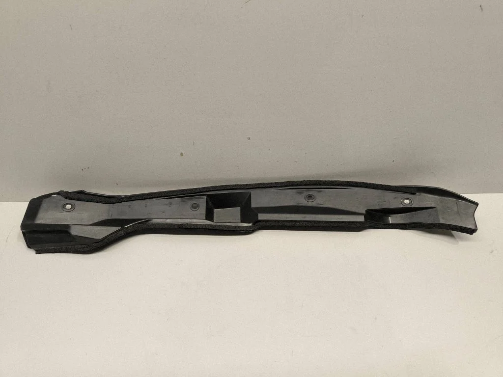 Fender end trim 5388348070