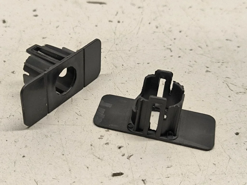 Front parking sensor holder (PDC) – Volkswagen Jetta VI (2011-2018)