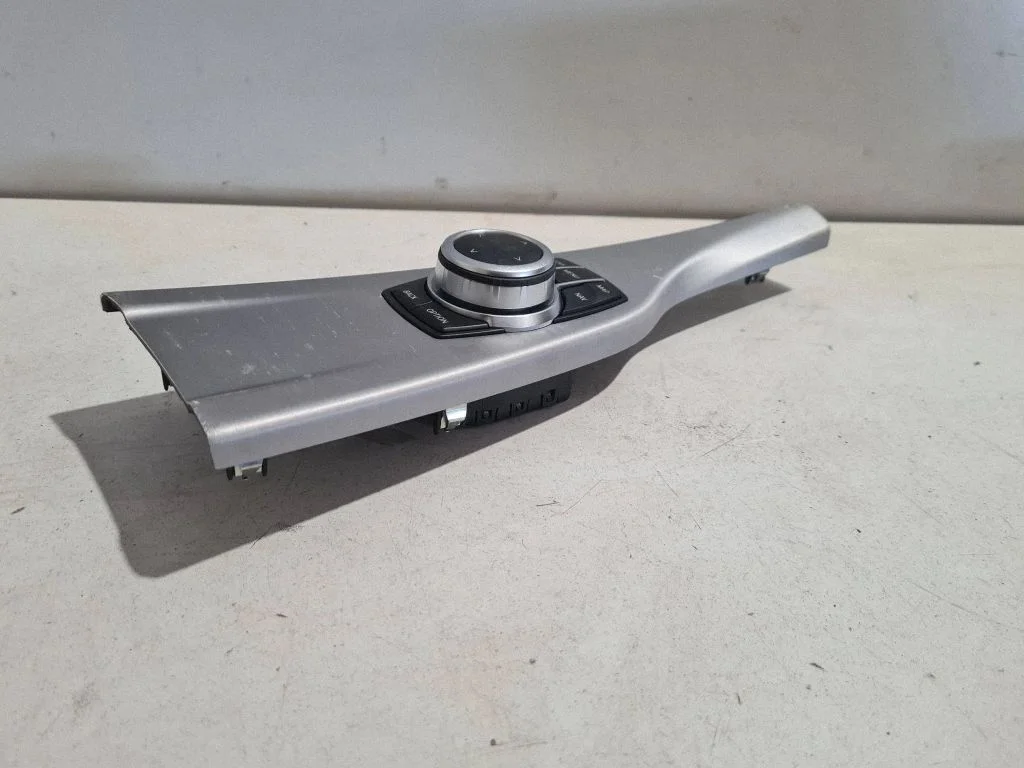 Multimeedia juhtplokk – BMW 3-seeria F30 F35 F31 (2012-2018)