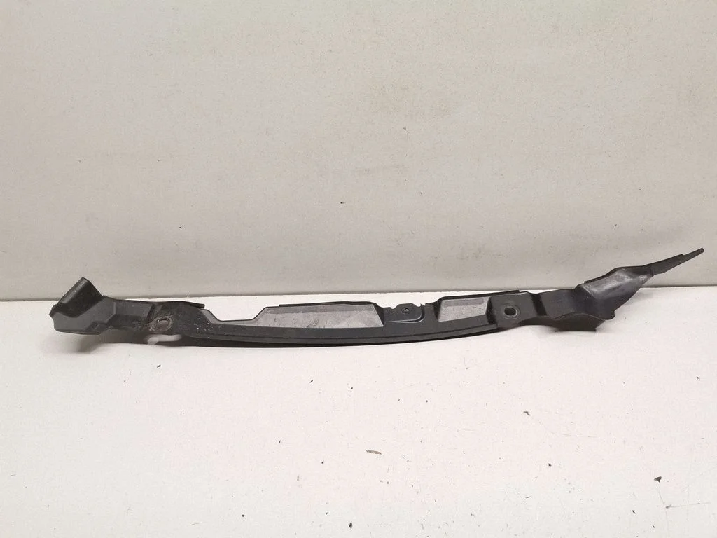 Fender end trim – Mitsubishi Outlander (2013-2021)
