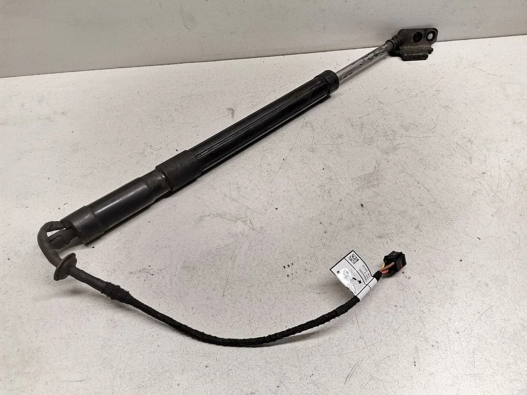 Tailgate strut – Volvo XC60 (2014-2016)