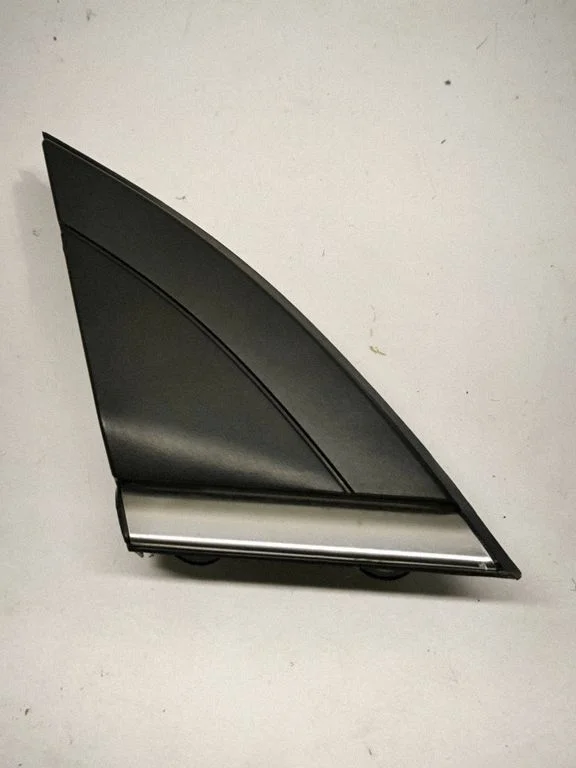 Front door glass trim molding 86190G2100