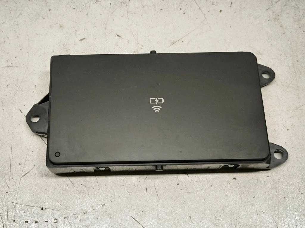 Wireless charging module – Lexus RX 450H (2016-)