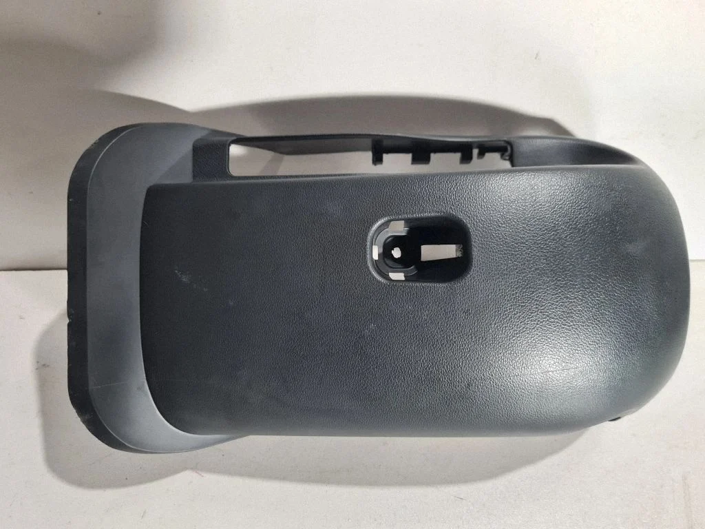 Steering wheel trim 84852GI000