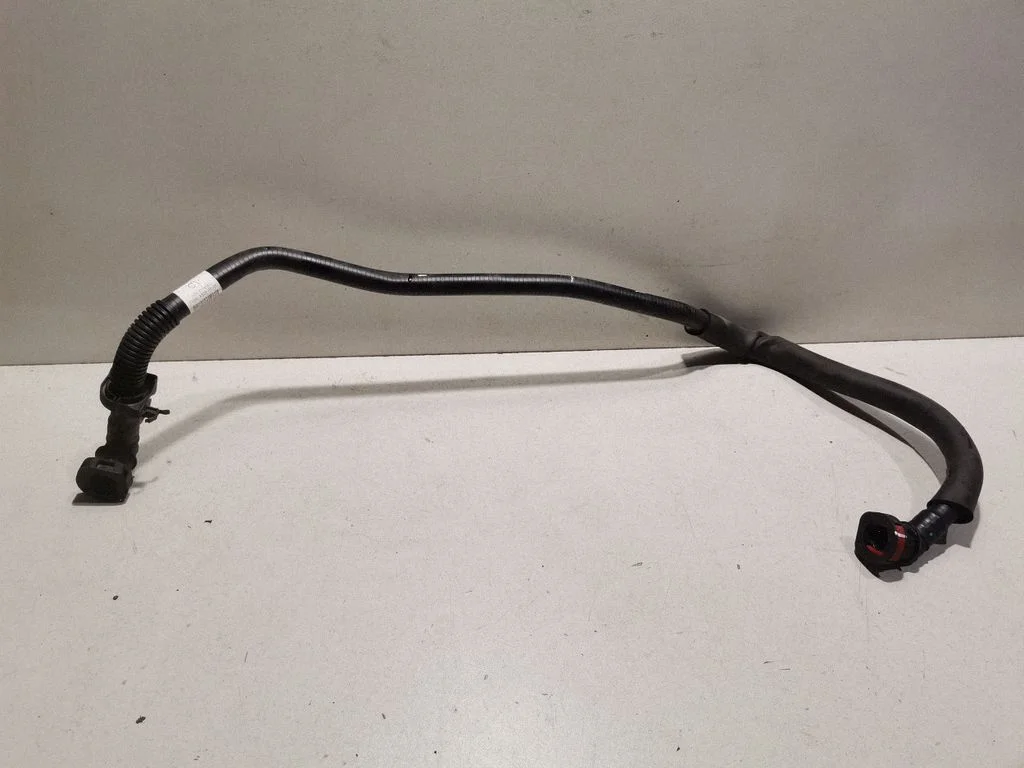 Hibrido/elektromobilio baterijos aušinimo žarnelės/vamzdeliai