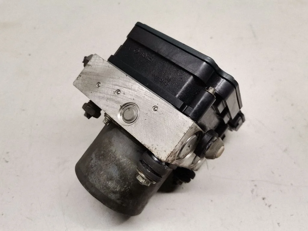 ABS block – Opel Insignia A (2008-2017)