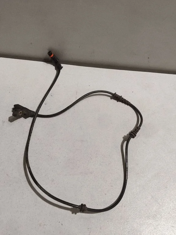 Esimene piduri ABS-andur – Mercedes-Benz ML-klass W166 (2012-2017)