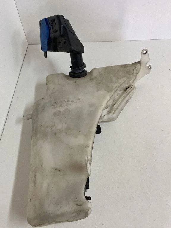 Windshield washer fluid reservoir/tank 8T0955453C