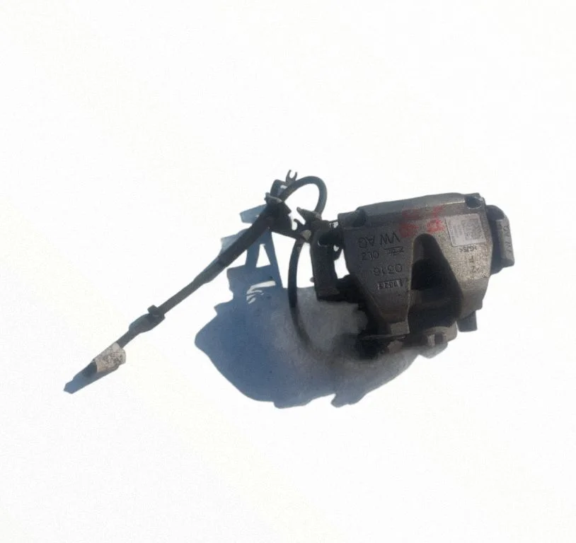 Front brake caliper – front right