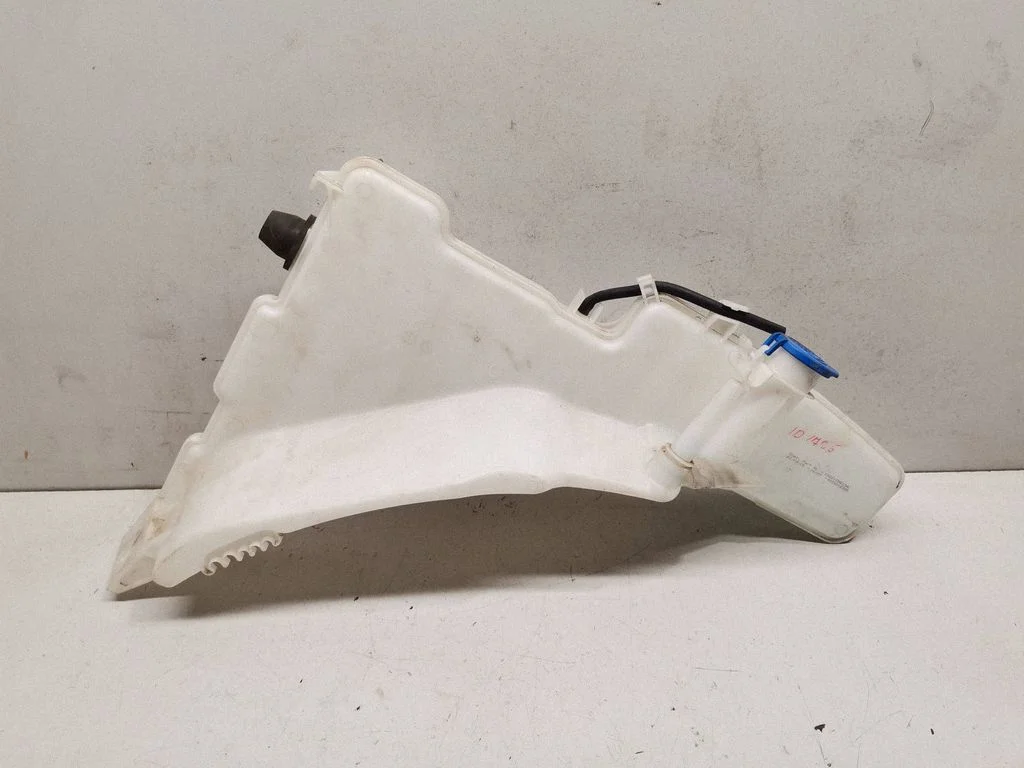 Windshield washer fluid reservoir/tank – Land Rover Evoque II (2019-)
