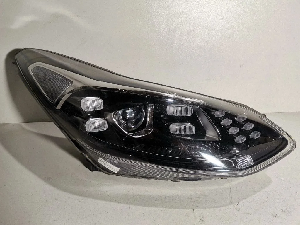 Headlight/headlamp 92102F1510