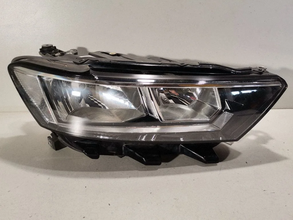 Priekšējais lukturis – Volkswagen T-Roc (2017-2025)