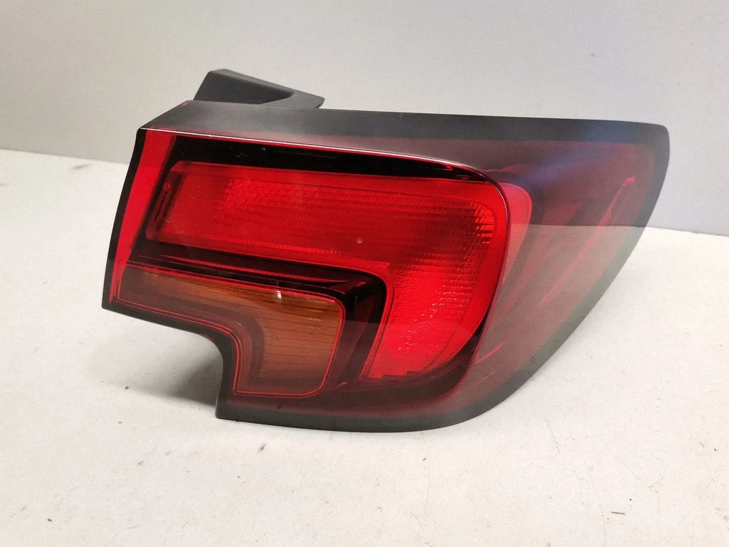 Rear/tail lights 39015944
