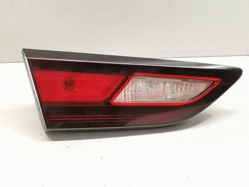 Tailgate rear/tail lights 39032992