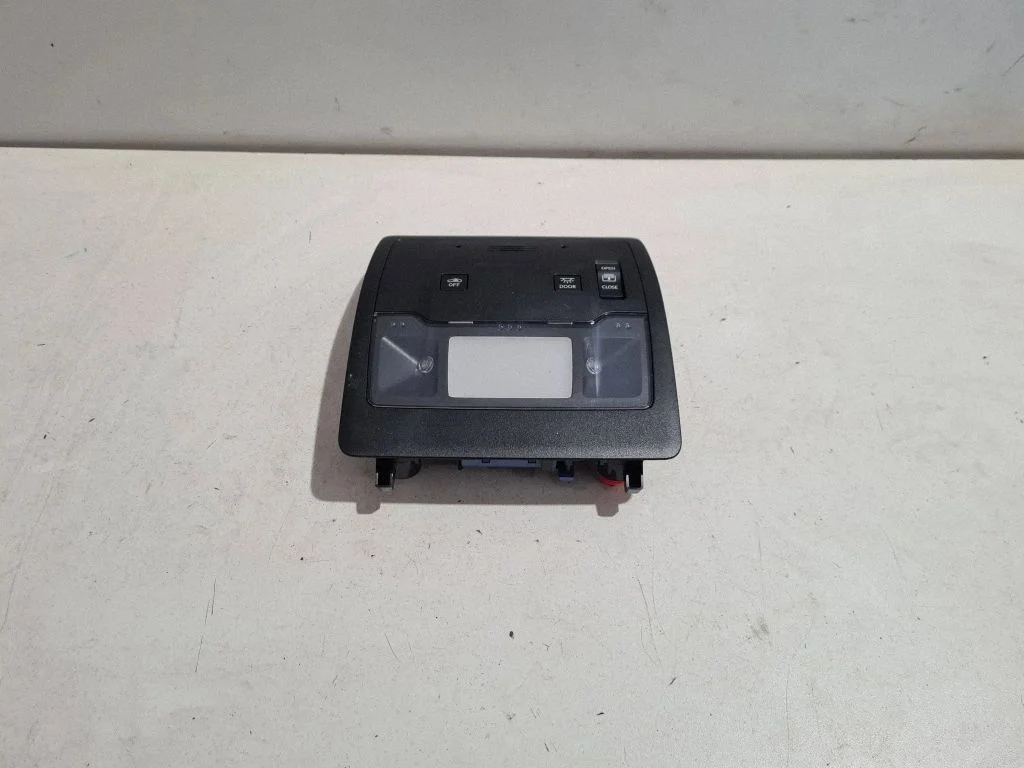 Front seat light – Lexus NX (2014-2021)